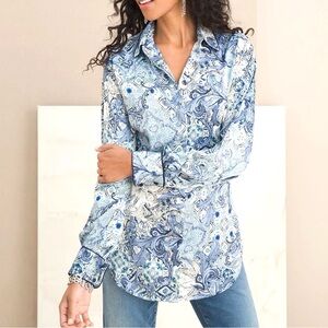 CHICO’S Western Tapestry Blue White Size 8/10 Silky Quiet Luxury Sleeve Top